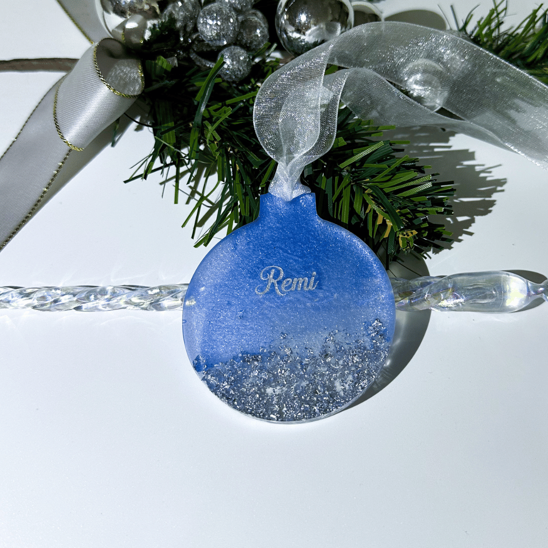 Personalised Initial & Name Christmas ornament. (Gold or Silve leaf)